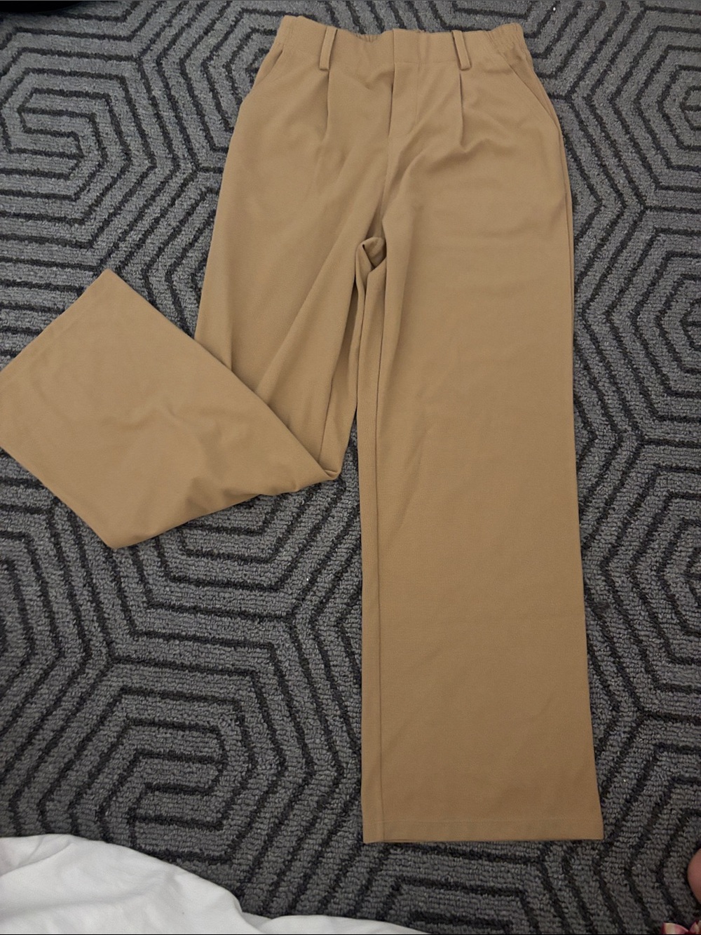 Women’s Straight-Leg Dress Pants in Tan